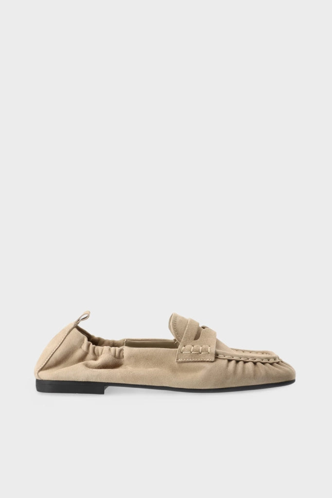 Copenhagen Studios Moccasin Suede Sand