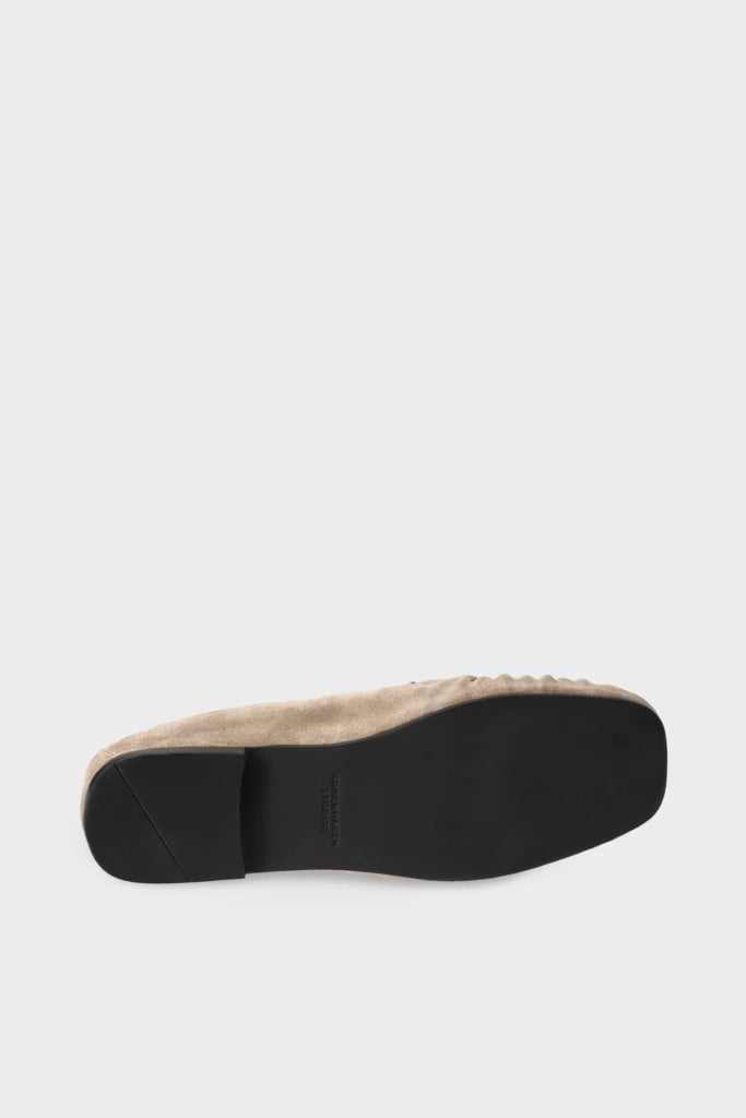 Copenhagen Studios Moccasin Suede Sand