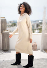 Lade das Bild in den Galerie-Viewer, Miss Goodlife Dress Knitted Hoodie long – creme