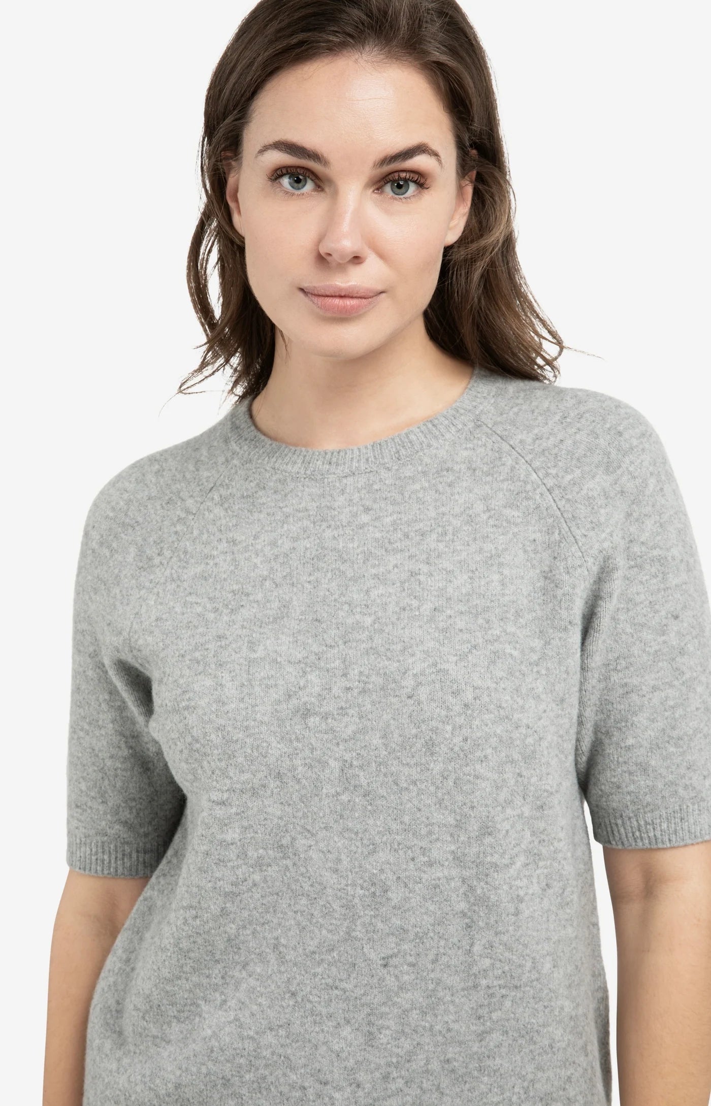 YAYA weicher Frühjahrs Pullover mit kurzen Armen und Rundhals Grau