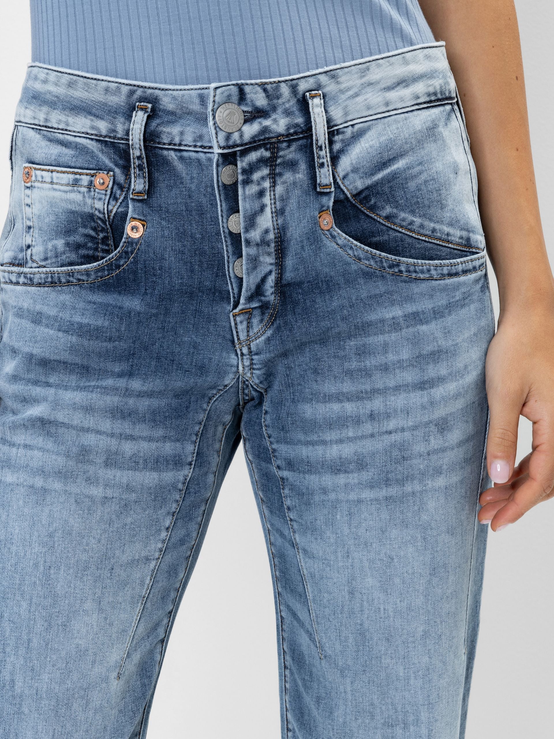 Herrlicher Modell Shyra Tap Long aus leichtem Denim