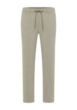 Lade das Bild in den Galerie-Viewer, Elbsand  Ivalo 7/8 Pants Hose Pale Dern Grün Early Spring
