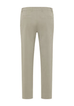Lade das Bild in den Galerie-Viewer, Elbsand  Ivalo 7/8 Pants Hose Pale Dern Grün Early Spring
