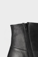 Lade das Bild in den Galerie-Viewer, Copenhagen Studios CPH293 Leather Black
