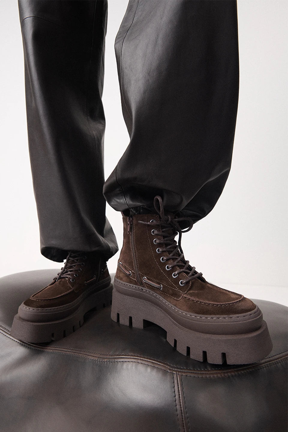 Copenhagen Studios CPH697 suede chocolate