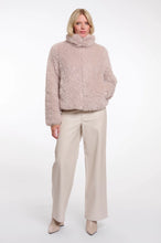 Lade das Bild in den Galerie-Viewer, Rino &amp; Pelle Sallie Kurze Fell Jacke Beige
