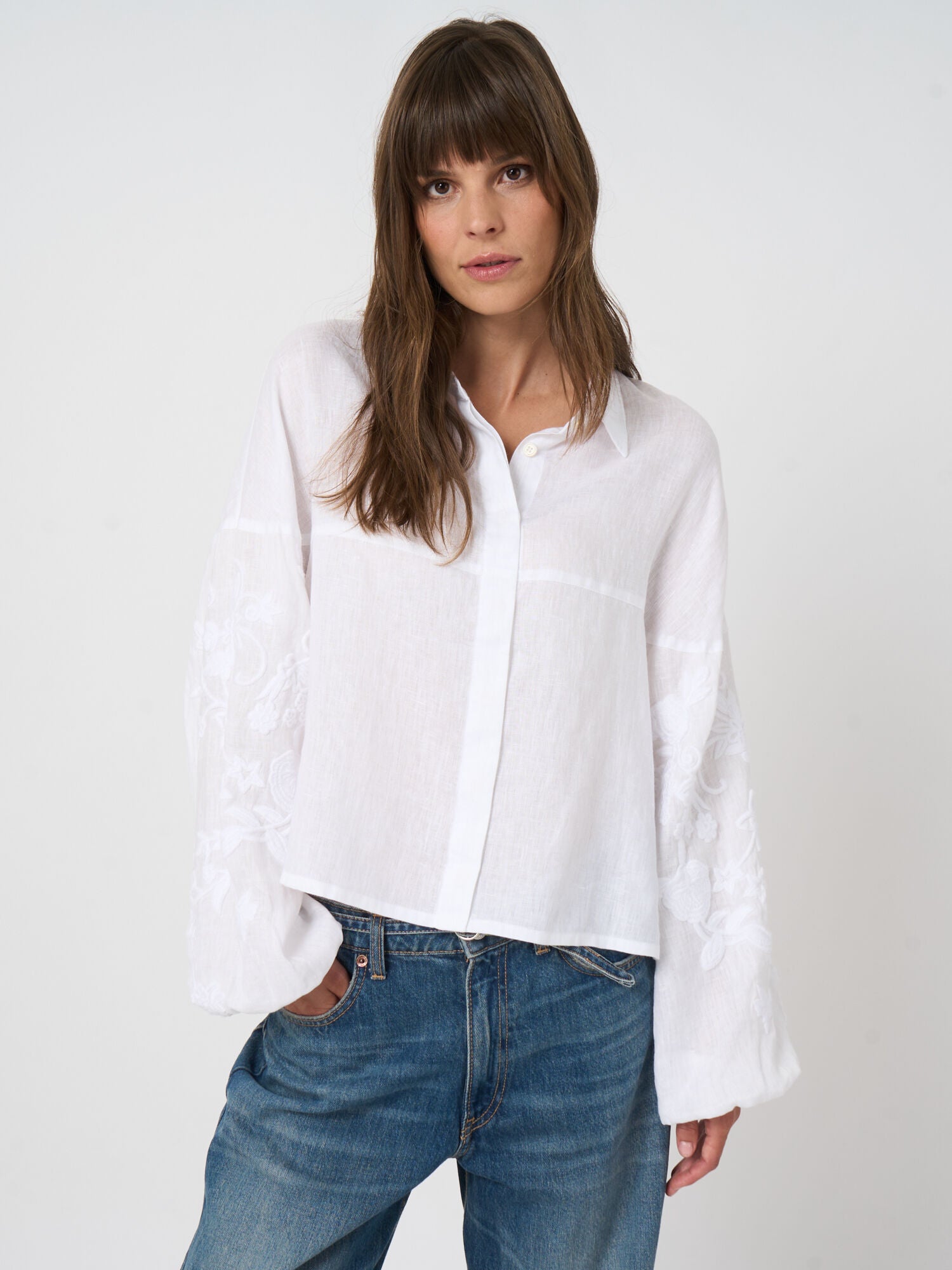 Repeat Handbestickte Leinen Bluse