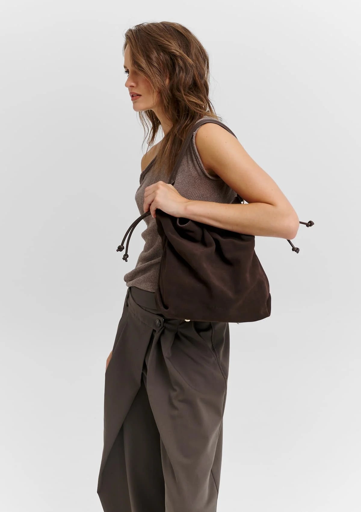 Hey Marly Tasche COOL COMPANION SUEDE M - COFFEE