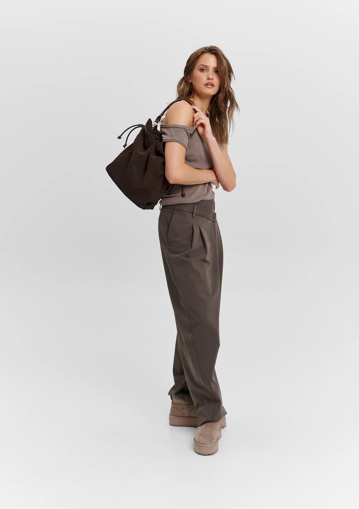 Hey Marly Tasche COOL COMPANION SUEDE M - COFFEE