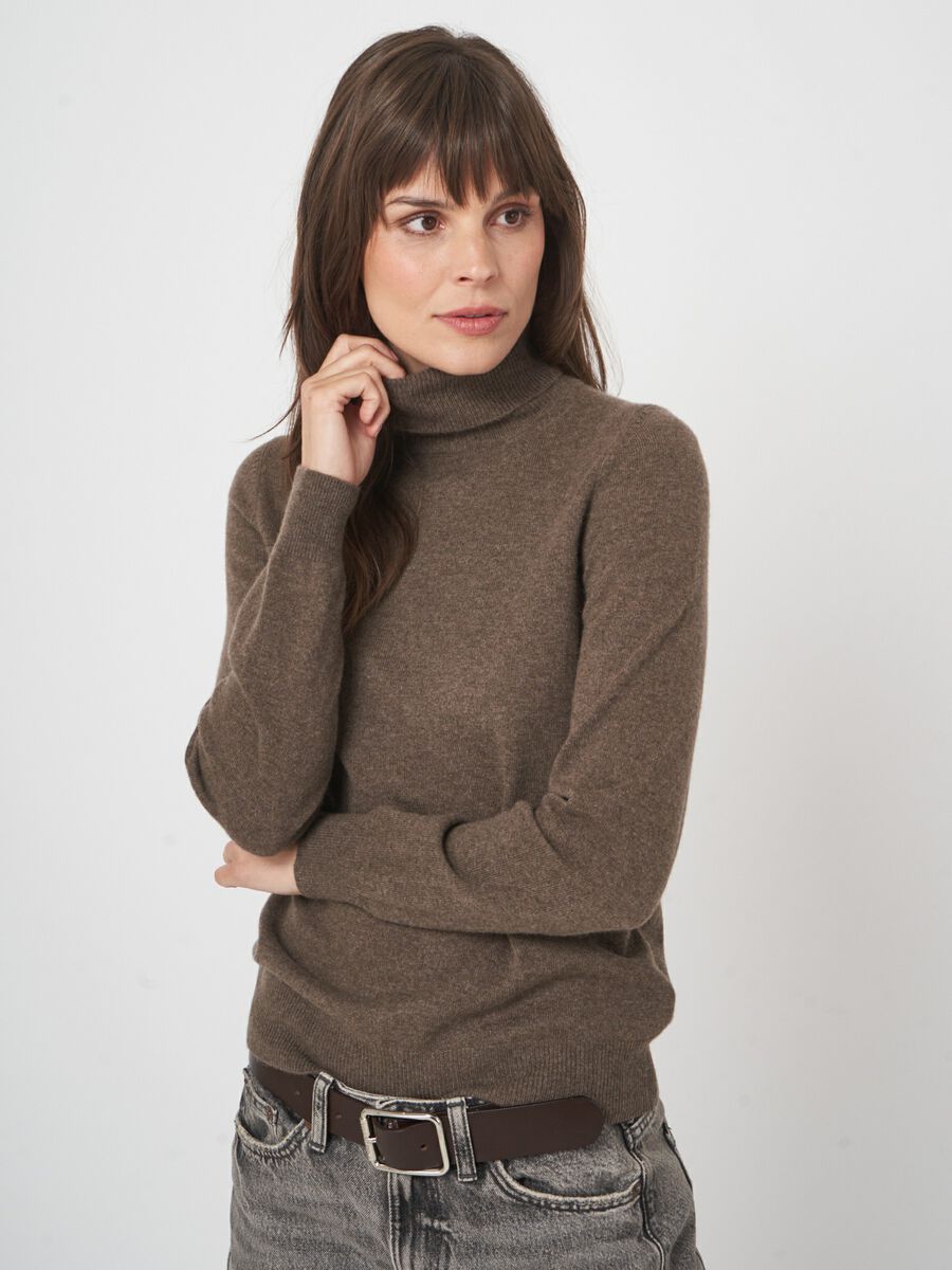 Repeat Cashmere Sand Basic-Rollkragenpullover Aus Bio-Kaschmir