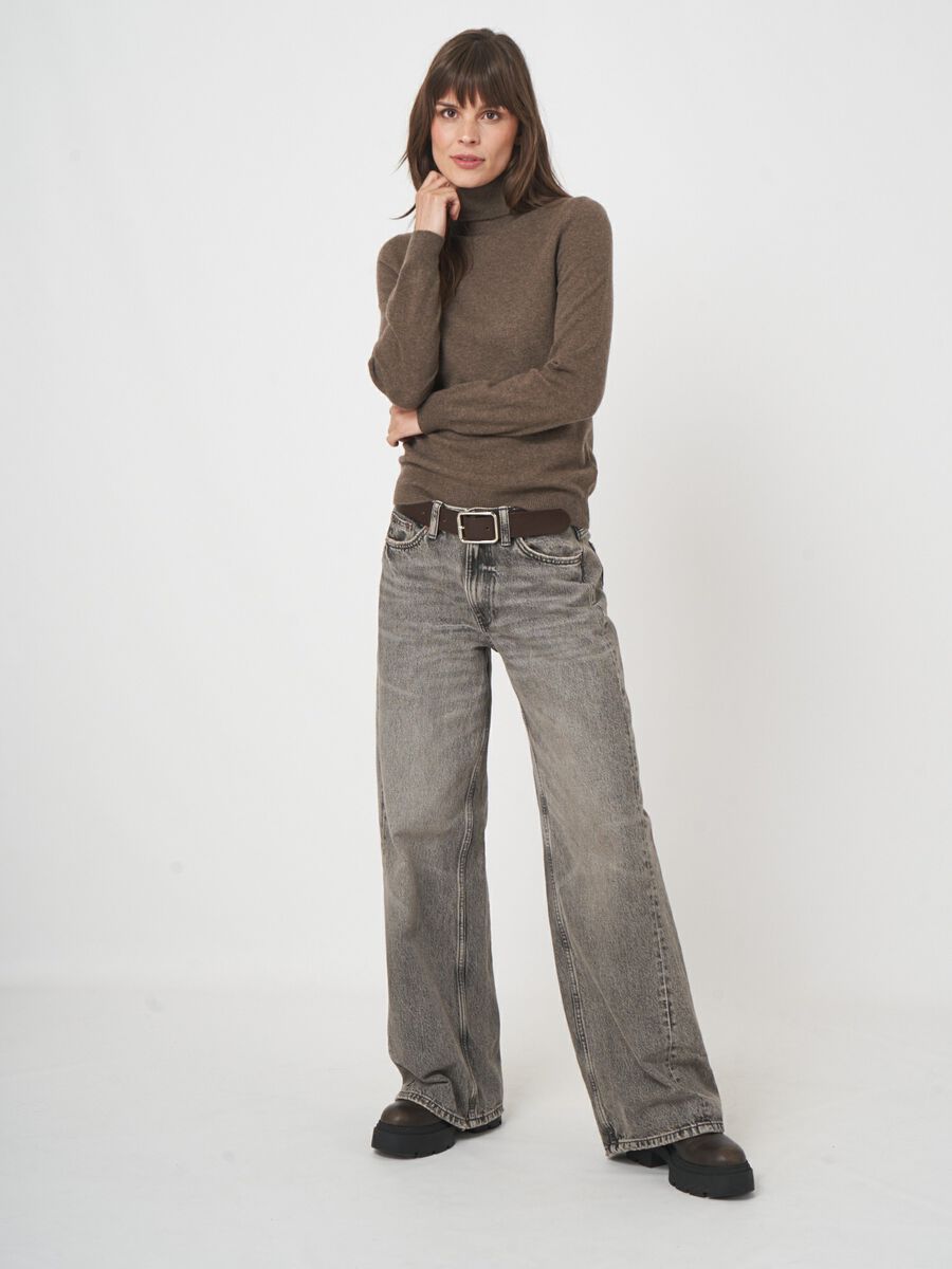 Repeat Cashmere Sand Basic-Rollkragenpullover Aus Bio-Kaschmir