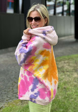 Lade das Bild in den Galerie-Viewer, Miss Goodlife Hoodie Batik Namaste
